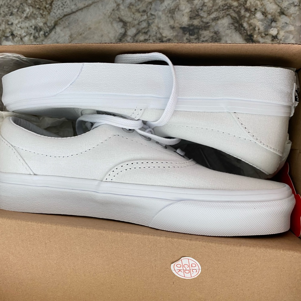 White canvas Vans